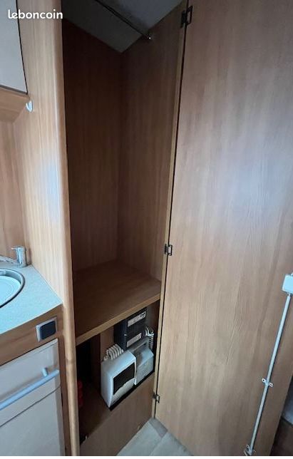 Camping car Chausson Flash 03 2.2 TDCi 140CV — Garage Normandie Auto — photo 10