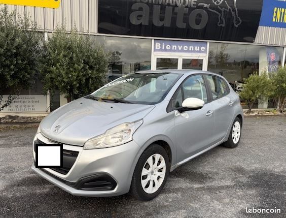 BIEN LIRE L'ANNONCE Peugeot 208 1.2i 68CV Like 5p moteur 34 000kms — Garage Normandie Auto